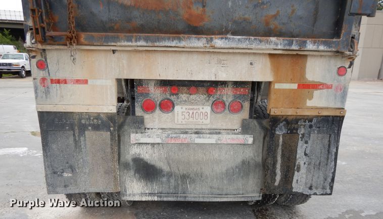 image for item DG7945 1980 Fruehauf end dump trailer