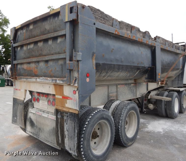 image for item DG7945 1980 Fruehauf end dump trailer