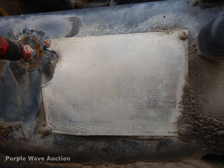 image for item DG7945 1980 Fruehauf end dump trailer