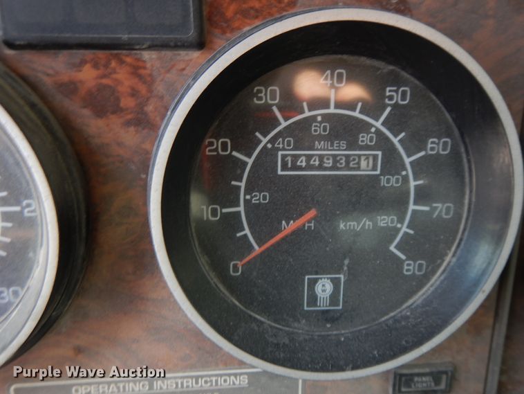 image for item DG7946 2002 Kenworth W900  construction dump truck