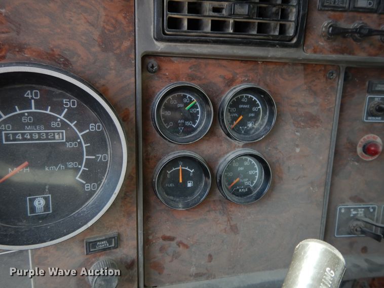 image for item DG7946 2002 Kenworth W900  construction dump truck