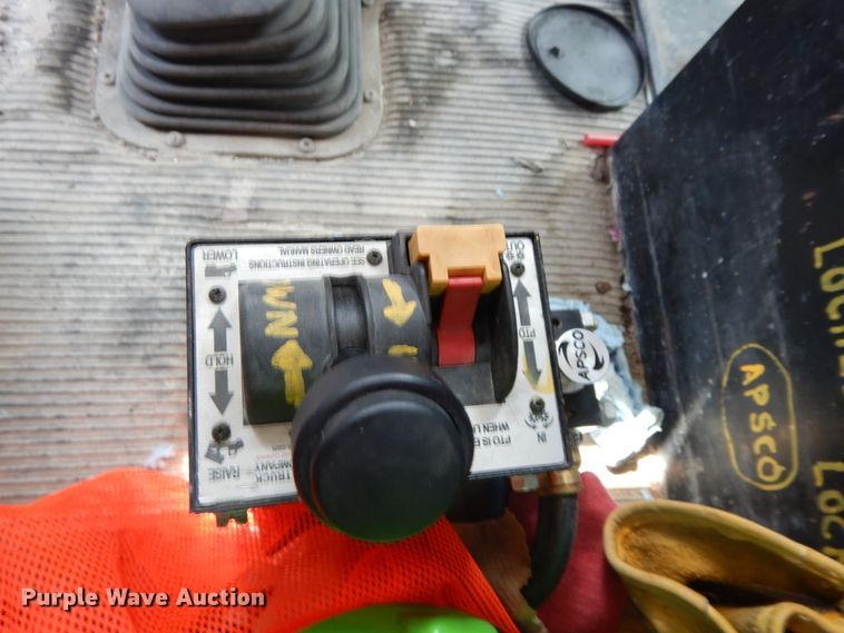 image for item DG7946 2002 Kenworth W900  construction dump truck