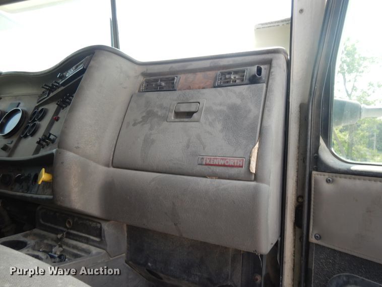 image for item DG7946 2002 Kenworth W900  construction dump truck