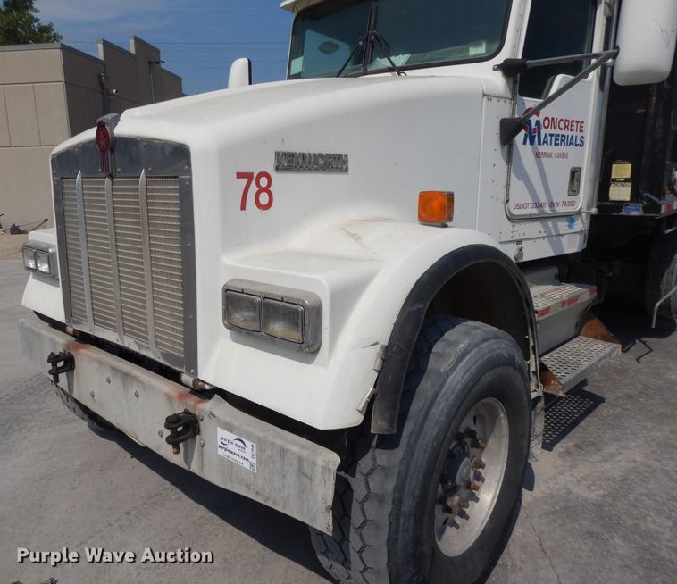 image for item DG7946 2002 Kenworth W900  construction dump truck