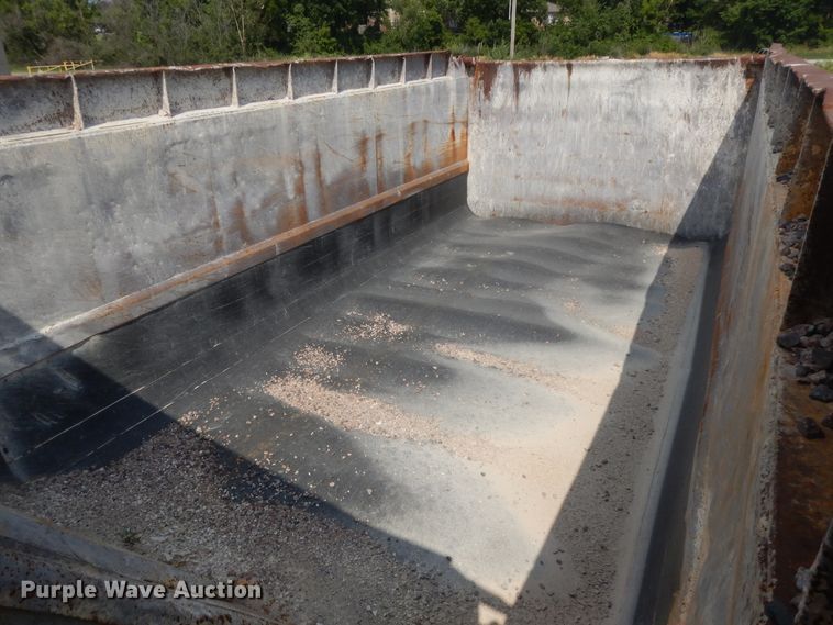 image for item DG7946 2002 Kenworth W900  construction dump truck