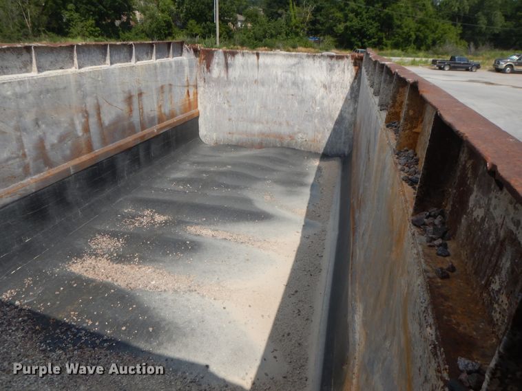 image for item DG7946 2002 Kenworth W900  construction dump truck