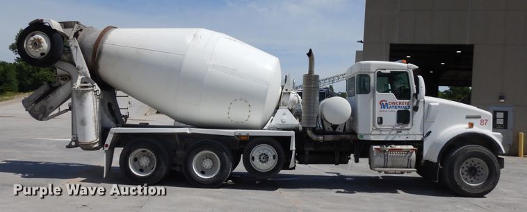 image for item DG7947 2004 Kenworth W900  ready mix truck