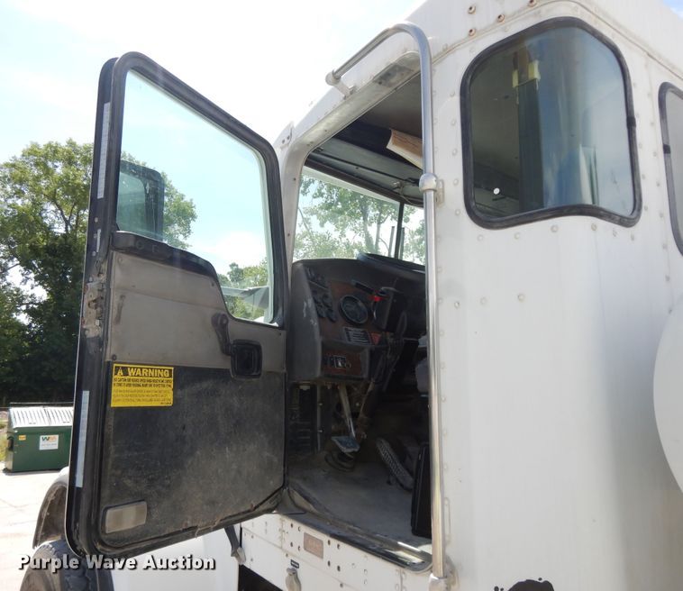 image for item DG7947 2004 Kenworth W900  ready mix truck