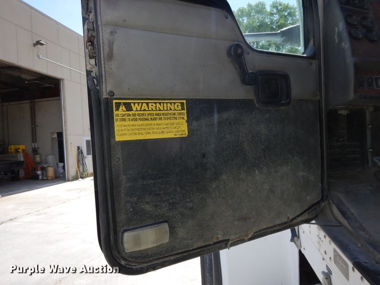 image for item DG7947 2004 Kenworth W900  ready mix truck