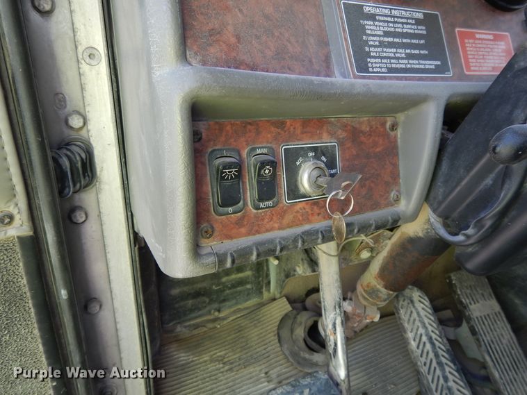 image for item DG7947 2004 Kenworth W900  ready mix truck