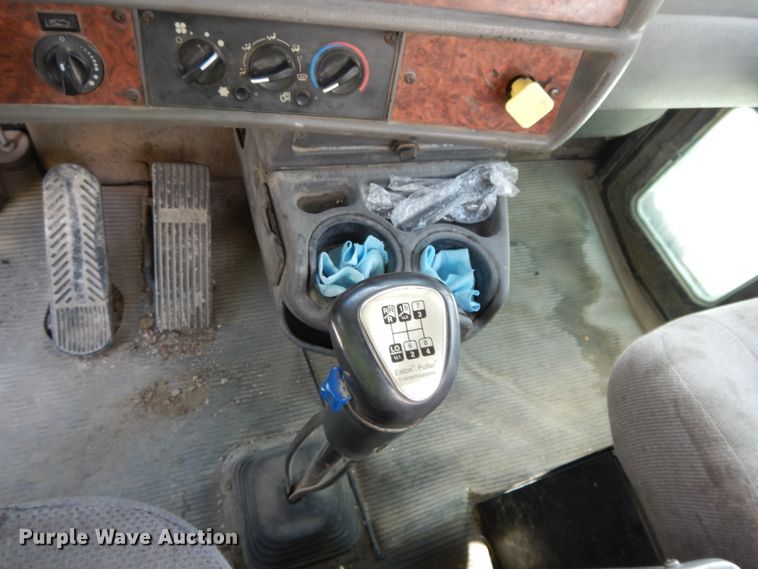 image for item DG7947 2004 Kenworth W900  ready mix truck