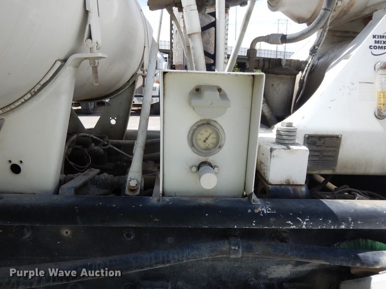 image for item DG7947 2004 Kenworth W900  ready mix truck