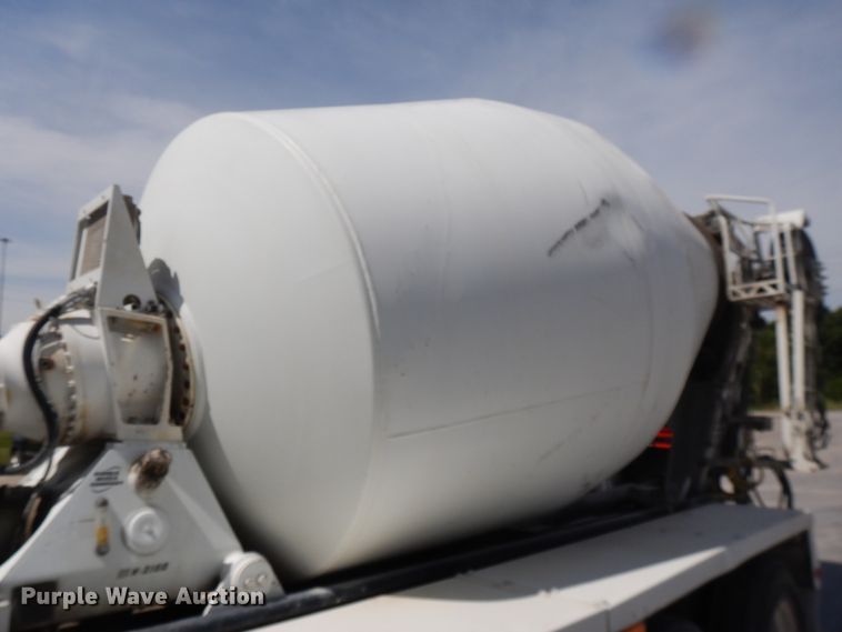 image for item DG7947 2004 Kenworth W900  ready mix truck