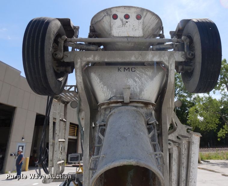 image for item DG7947 2004 Kenworth W900  ready mix truck