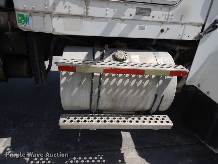 image for item DG7947 2004 Kenworth W900  ready mix truck