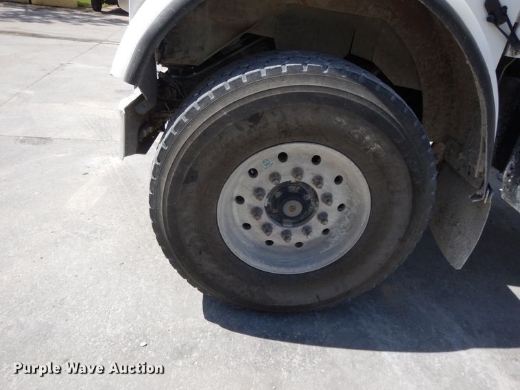 image for item DG7947 2004 Kenworth W900  ready mix truck