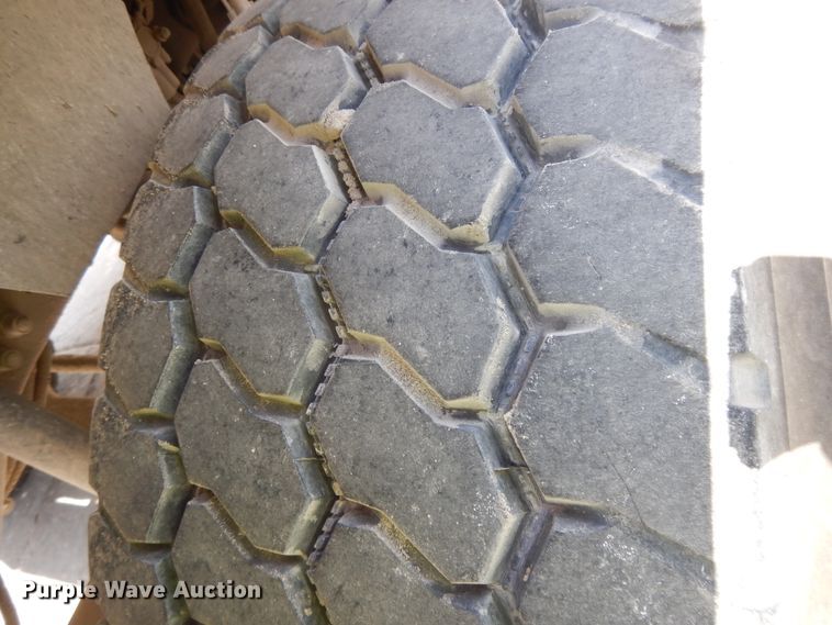 image for item DG7947 2004 Kenworth W900  ready mix truck