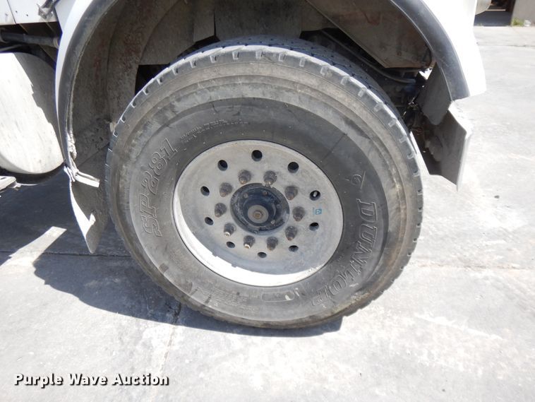 image for item DG7947 2004 Kenworth W900  ready mix truck