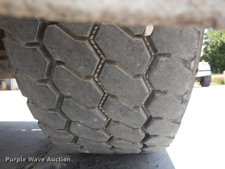 image for item DG7947 2004 Kenworth W900  ready mix truck