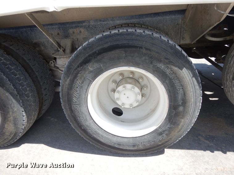 image for item DG7947 2004 Kenworth W900  ready mix truck