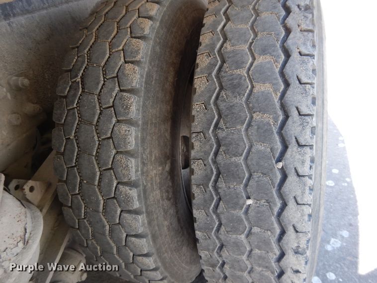 image for item DG7947 2004 Kenworth W900  ready mix truck