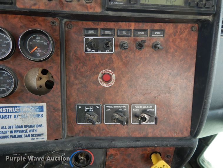 image for item DG7948 2006 Kenworth W900  ready mix truck