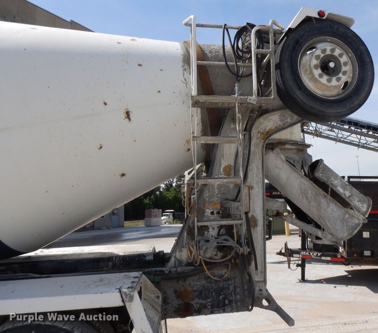 image for item DG7948 2006 Kenworth W900  ready mix truck