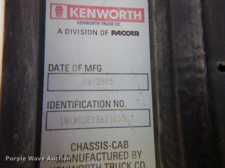 image for item DG7948 2006 Kenworth W900  ready mix truck