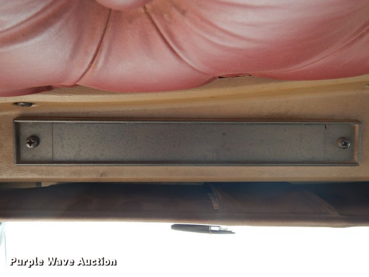 image for item DJ3253 2005 Kenworth T800  semi truck