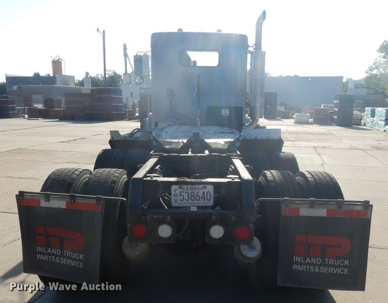 image for item DJ3254 1998 Kenworth T800  semi truck