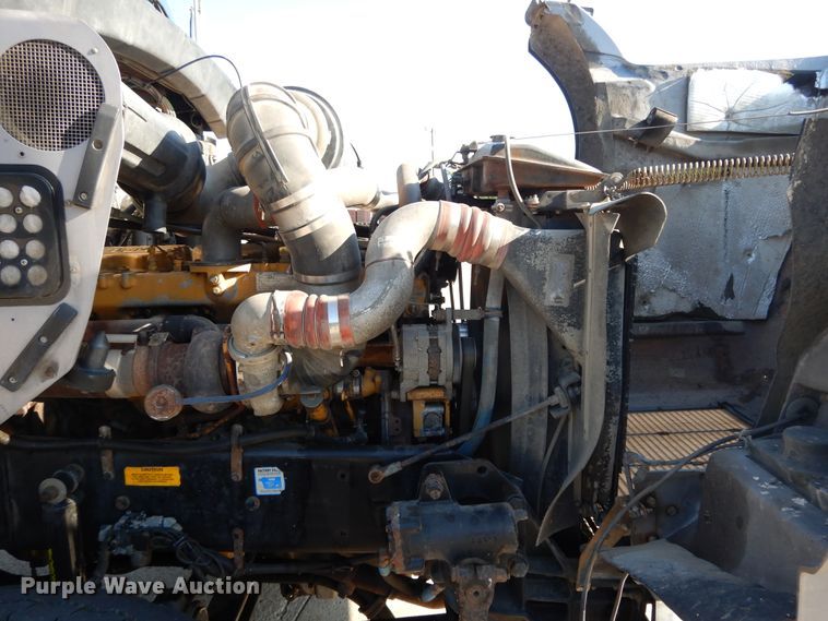 image for item DJ3254 1998 Kenworth T800  semi truck