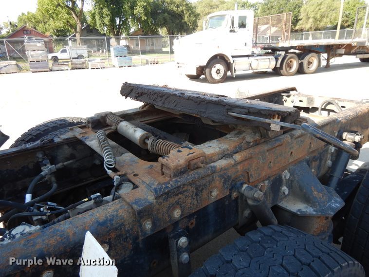 image for item DJ3254 1998 Kenworth T800  semi truck