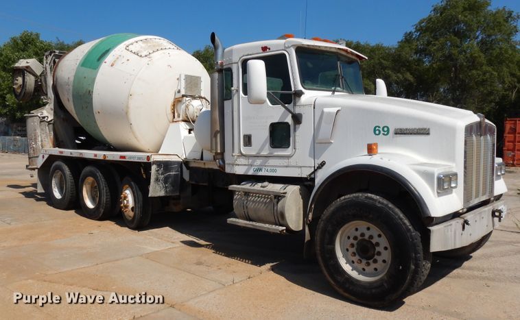image for item DJ3323 2000 Kenworth W900  ready mix truck