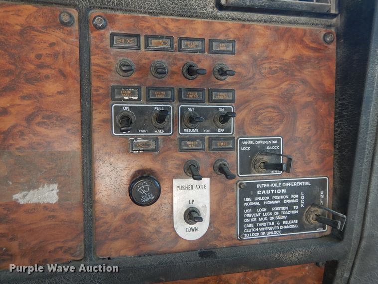 image for item DJ3323 2000 Kenworth W900  ready mix truck