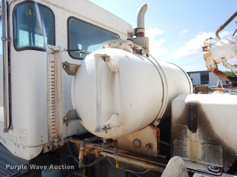 image for item DJ3323 2000 Kenworth W900  ready mix truck