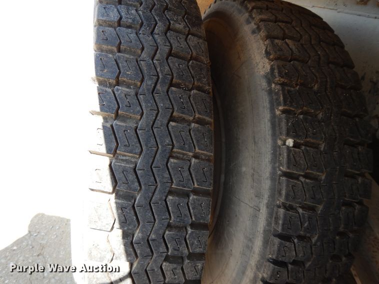 image for item DJ3323 2000 Kenworth W900  ready mix truck