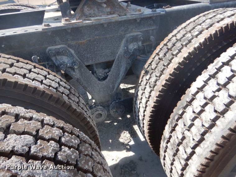 image for item DJ3448 2007 Kenworth T600  semi truck