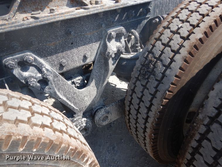 image for item DJ3448 2007 Kenworth T600  semi truck