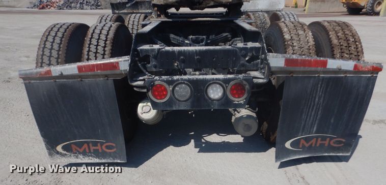 image for item DJ3448 2007 Kenworth T600  semi truck