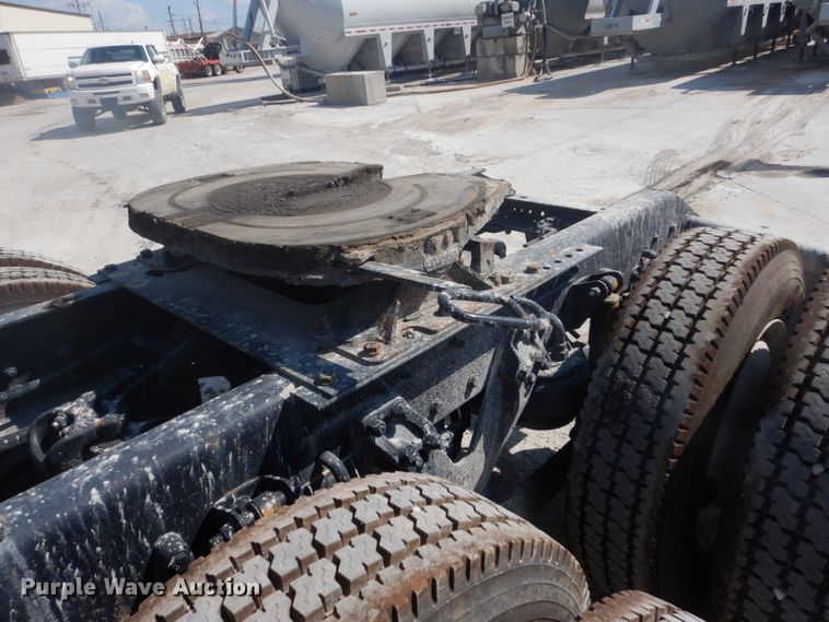 image for item DJ3448 2007 Kenworth T600  semi truck