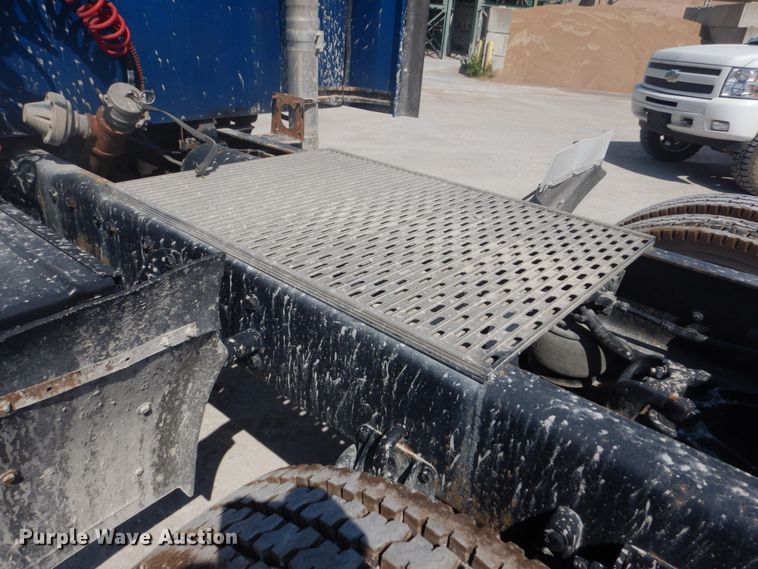 image for item DJ3448 2007 Kenworth T600  semi truck