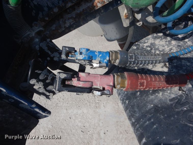 image for item DJ3448 2007 Kenworth T600  semi truck