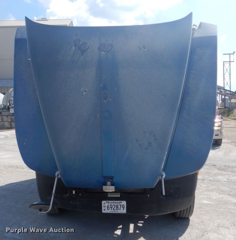 image for item DJ3448 2007 Kenworth T600  semi truck