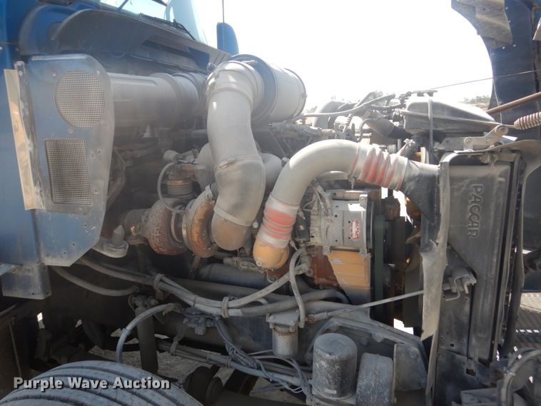 image for item DJ3448 2007 Kenworth T600  semi truck