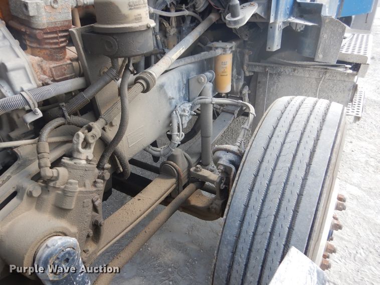 image for item DJ3448 2007 Kenworth T600  semi truck