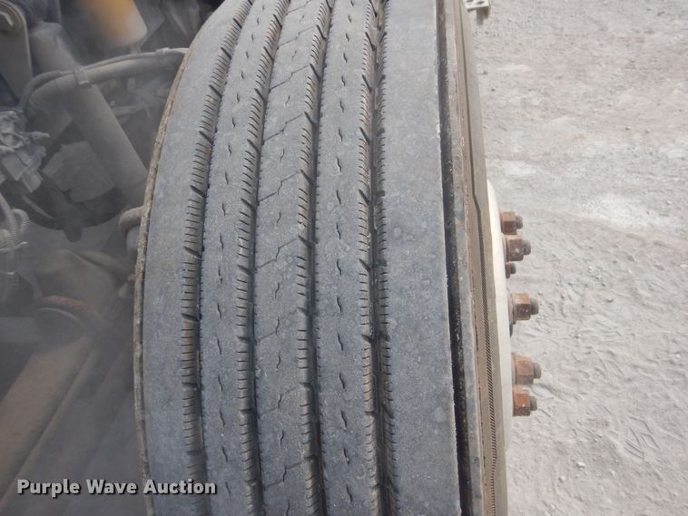 image for item DJ3448 2007 Kenworth T600  semi truck