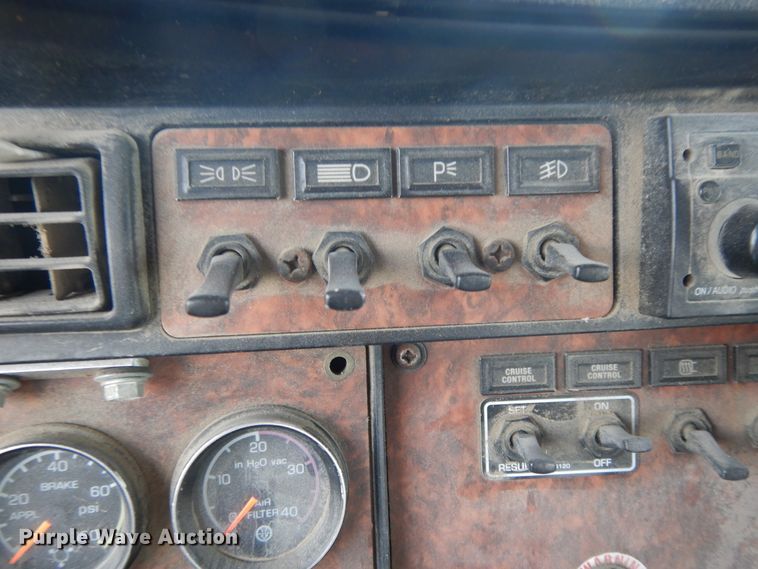 image for item DJ3455 2005 Kenworth W900  ready mix truck