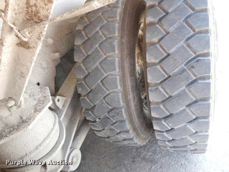 image for item DJ3455 2005 Kenworth W900  ready mix truck