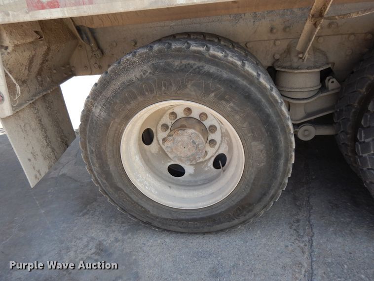 image for item DJ3455 2005 Kenworth W900  ready mix truck