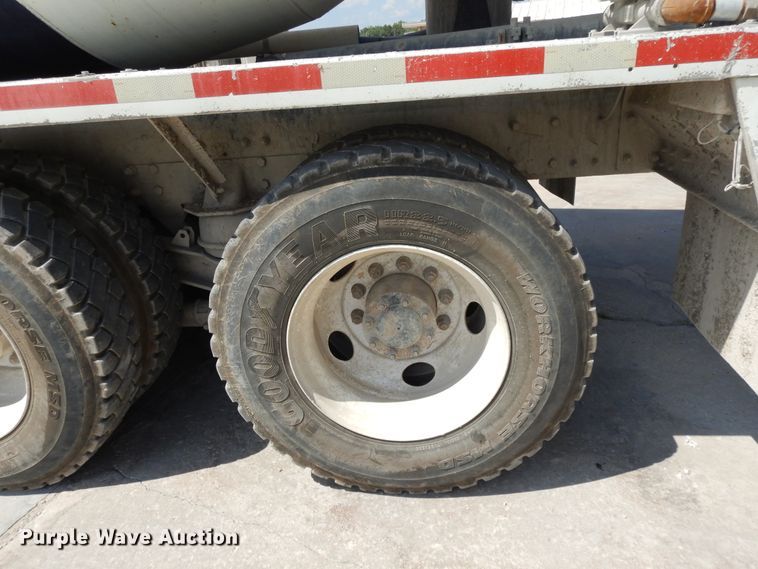 image for item DJ3455 2005 Kenworth W900  ready mix truck